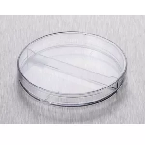 طبق بلاستك ذات قطر 9 سم مقسوم الى نصفين يستخدم لزراعة البكتريا و الفطريات داخل المعامل و المختبرات الطبية